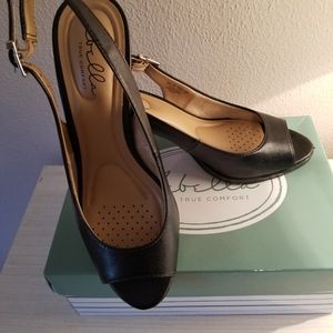 Abella Ladies Black Pump